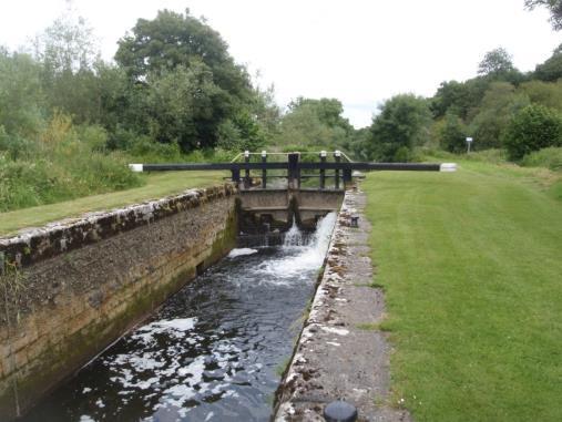 60 Figure 5-23: Ballyteigelea Lock - location of research silver eel fishery on Barrow canal (Photo: C. O Leary) 5.6.1 Eel catch The Barrow location was fished for a total of 25 nights across September, October, November and December.