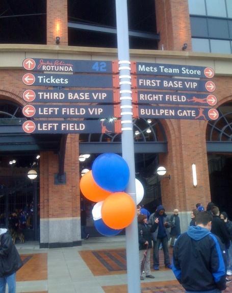 Inside Citi Field Before the Game There will be signs that tell you where you