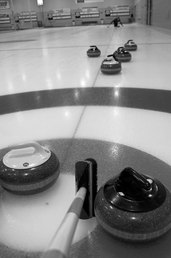Trigonometry II Lesson B: Using Cosines to Solve Problems Lesson Summary Photo by Phillip Durand 2010 Curling is a game of skill and strategy.