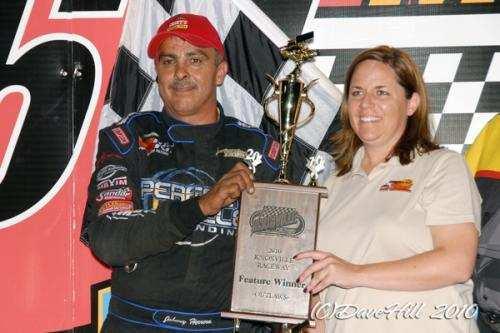 8/8 Kaeding is Knoxville USAC winner by Bob Wilson KNOXVILLE, Iowa (August 8) Bud Kaeding of Campbell, California nearly led the entire twenty-six lap distance as he claimed the USAC (United States