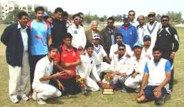 MEMORIAL TROPHY Bhopal Team with the M Y MEMORIAL TROPHY Sagar Team with the
