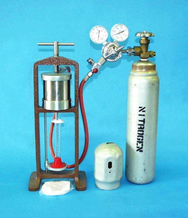 Safety Nitrogen must be supplied in an approved Nitrogen Gas Cylinder and secured to meet safety standards.