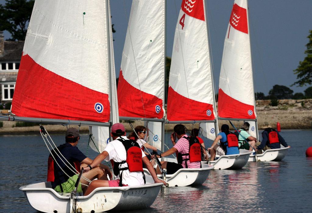 ADULT PROGRAM www.greenwichsailing.com Ages 17 & up $225 per course Adult Basic Sailing (ABS) Adult Intermediate Sailing (AIS) 12 Hrs.