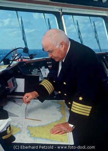 THE MASTER MAIN RESPONSIBILITIES The navigation of the vessel