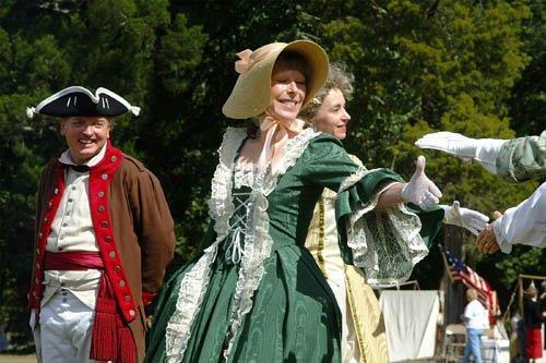 Welcome The Colonial Dance Club of Richmond is dedicated to the promotion and preservation of English Country Dancing.