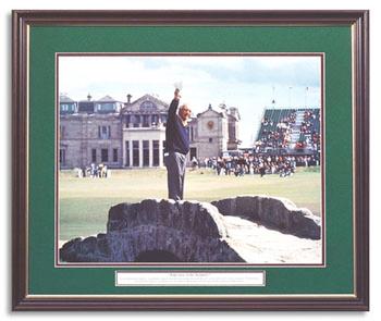 A framed picture is always a nice fit for the of- other golfers outside of the event and serves as an fice wall and something your sponsors will be proud additional reminder to play in the event year