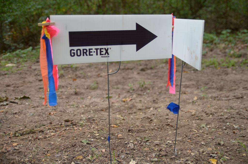 COURSE MARKING RIBBON MARKINGS - Each distance will follow a unique color of marking that corresponds to the participant s bib color.