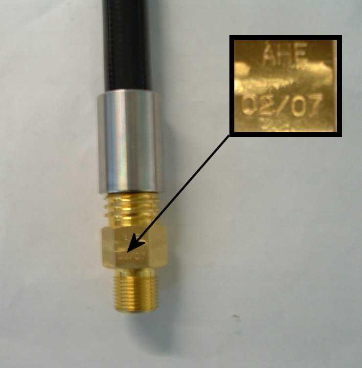 Figure 1.2: Aeroflex hose identification Metal tag Figure 1.