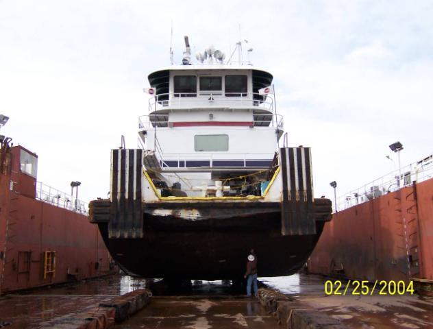 Towboat Hulls 23 Out of water different from underneath