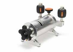 Pressure / Process Calibration Equipment Additel 901 Low Pressure Test Pump Generate 6 psi (0.4 bar) vacuum to 6 psi (0.4 bar) pressure Portable, only 3.