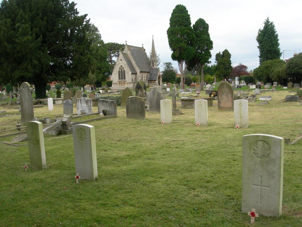 Aylesbury (Tring Road) Cemetery, Buckinghamshire Tring Road, Cemetery, Aylesbury, Buckinghamshire contains 107 War Graves from both