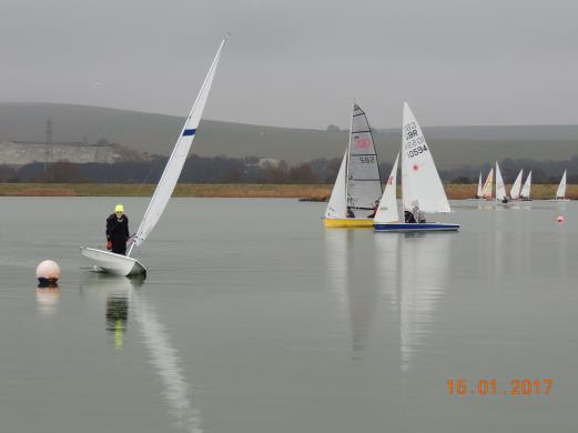 Surprisingly, we had quite a good turnout of 15 boats despite the rain and lack of wind.