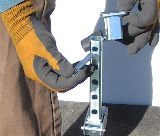 When the Grip Head and Frame are parallel, access to the Height Selector can be more