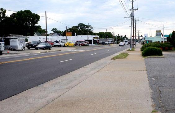 EAST/WEST STREETS EXISTING CONDITIONS - 17TH ST 17th Street 17th Street (also know as Virginia Beach Boulevard) is a four lane minor arterial street along the southern edge of the ViBe District.
