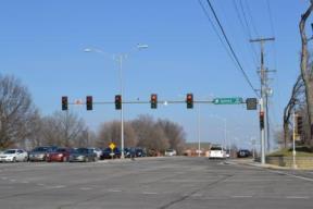 For all left-turning movements, there were two signal heads, one per lane, indicating to drivers when to go