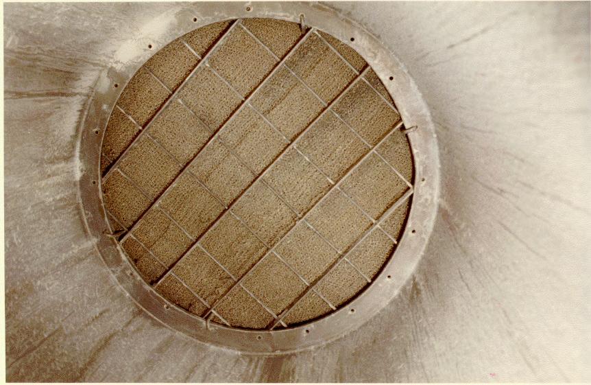 Mist eliminator mesh Figure A-15. Upper portion of knockout drum (VES-NCC-111) before decontamination.