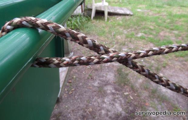 mooring knot for a boat at a dock.