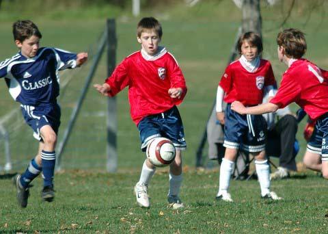 SHOULD MY CHILD PLAY TRAVEL TEAM OR INTRAMURAL SOCCER? With travel team tryouts approaching, people often ask what the differences are between the Travel Team Program and the intramural programs.