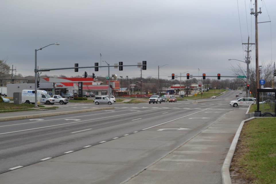 Figure 17 Ground view of the intersection of 6 th Street and Kasold Drive (eastbound) 4.4.3.