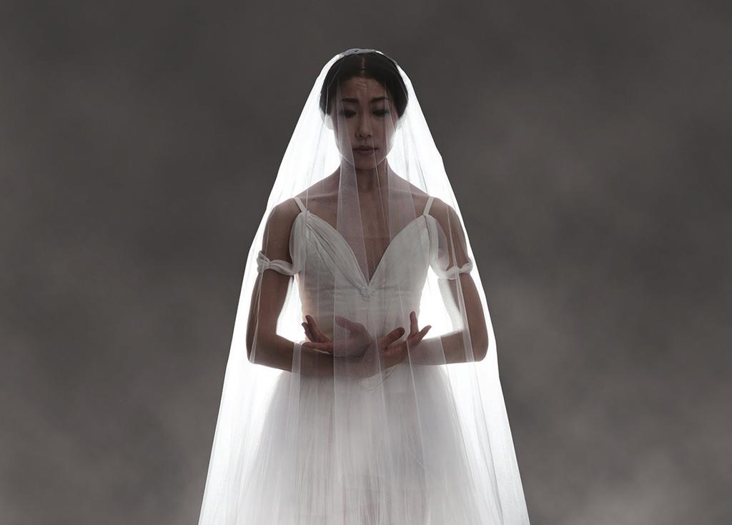 GISELLE Wednesday September 30 12:00pm 2 hours (running times are approximate) Performed to piano Peter Wright, after Jules Perrot, Jean Coralli and Marius Petipa STAGED BY Catherine Taylor MUSIC