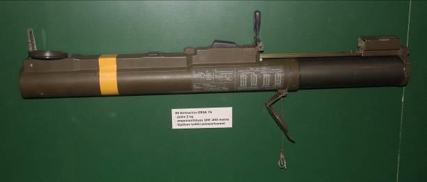 M72 LAW Specifications Weight 5.1 pounds Length 34.