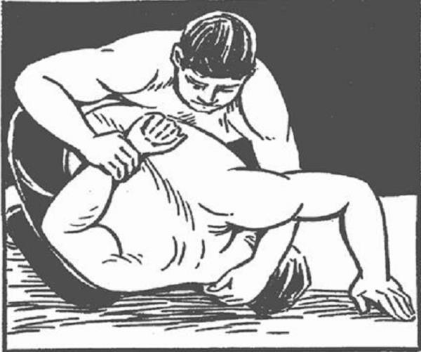 Scissors on the Body Here is how you do it Put your opponent on the mat and secure it by rolling him under your body. Perform a half nelson by suddenly pushing his head down on his left side.