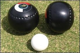 Each set is not only unique but also has its own special symbol which is etched in the center circle on both sides. In lawn bowling, the game is played with four balls.