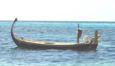 6 Small Dhoni Maldives, with 36 major atolls spread over a distance of 800 km from north to south, has all through its history been dependent on boats.