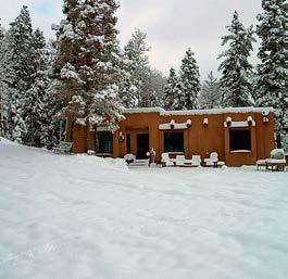 The cabin provides ultimate privacy and seclusion as well as cozy asylum for up to 10 people -