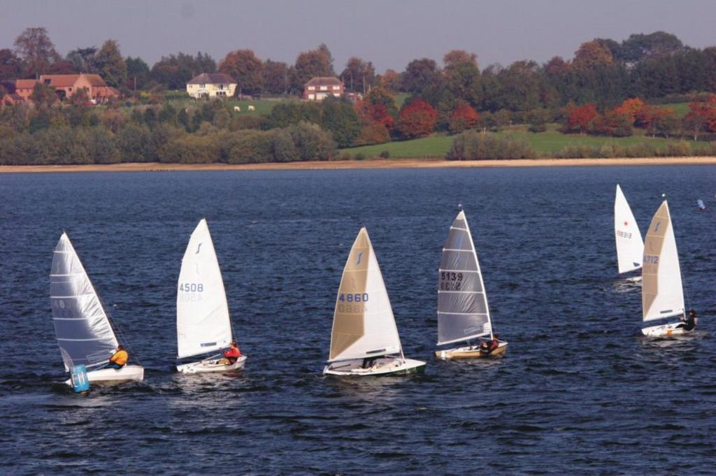 Last season saw us kick off with Draycote hosting the Solo Association s Winter Championship in February, with 33 of the finest sailors from across the UK braving some seriously feisty conditions;
