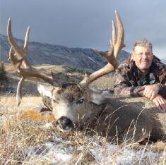 Alberta Mule Deer/Whitetail/Antelope #7 This hunt is based in the foothills of southwestern Alberta, not far from