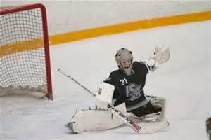 Section 2 Part V: Extended Butterfly Blocker Side Key Points: Blocker side leg is slightly bent to promote puck being directed to corner (a straight leg would put rebound directly back out to slot