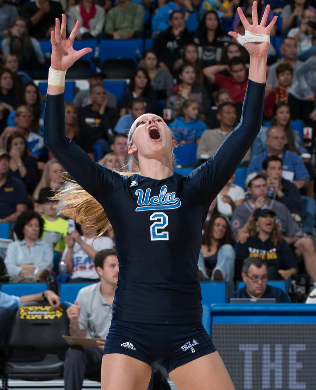 2010 Was named to the Pacifi c-10 Conference All-Freshman Honorable Mention Team after placing third on the squad with 2.08 digs per set and fourth with 0.17 service aces per set... added 1.