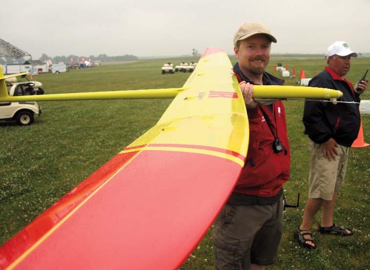 RC Soaring: RES Day 2 and Unlimited After a full day of inclement weather on Wednesday (RES Day) with no contest flying completed, 56 pilots woke early on Thursday for a 7:30 a.m. start at the Muncie AMA Soaring Site.