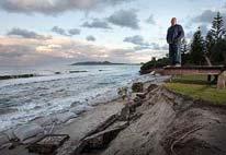 Beaches already affected by erosion due to large storms Increasing development and visitation pressure 90cm Sea Level Rise by 2100 ( NSW SLRPS) Management responses Do nothing, retreat, adapt,
