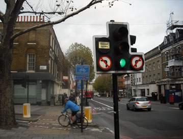 Fig 32 Contraflow with no cycle lane (Sign numbers are referenced from TSRGD) 610 (on bollard) 960.