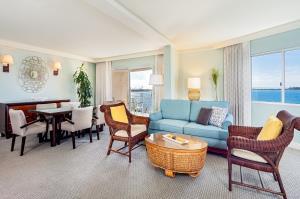 Our one-bedroom suite, located directly along the San Diego Bay, was ideally suited for our family, as we not only had