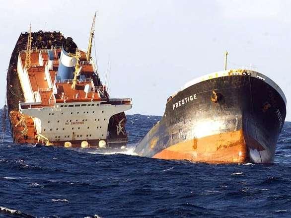 THE PRESTIGE INTRODUCTION The oil tanker, Prestige, had an accident in 2002, causing a spill of 77,000 tonnes that covered the Galician coasts of "chapapote".