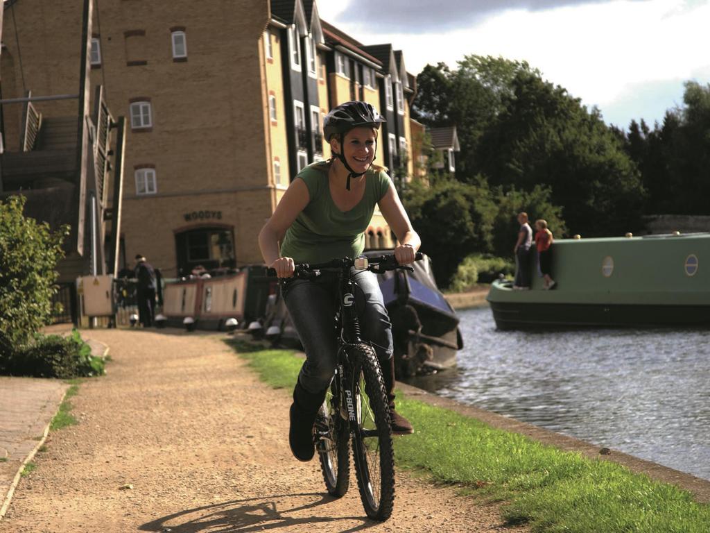 The UK s biggest multi-use sustainable transport network Cycling is the second biggest reason why people visit towpaths Part of our charitable objectives To preserve, protect, operate and