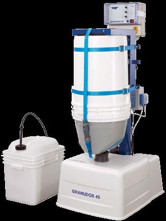 Granudos Granudos 45-S4 & 100-S4 IQ Granu-Chlor 700 granulated Calcium Hypochlorite is dosed directly from the integrated hopper.