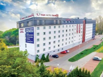 7 ACCOMMODATION Recommended hotels: A. Park Hotel Diament Katowice**** address: ul.