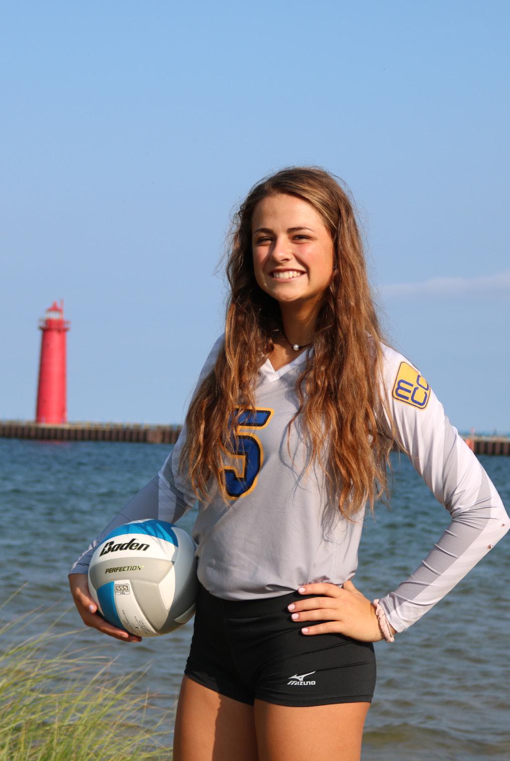 2017-2018 Women s Volleyball Team Name:... Alexis Issette Height:...5 10 Position:...Right Side/MH Parents:... Chip Issette & Stacey Bush Hometown:...Indian Lakes, MI High School:.