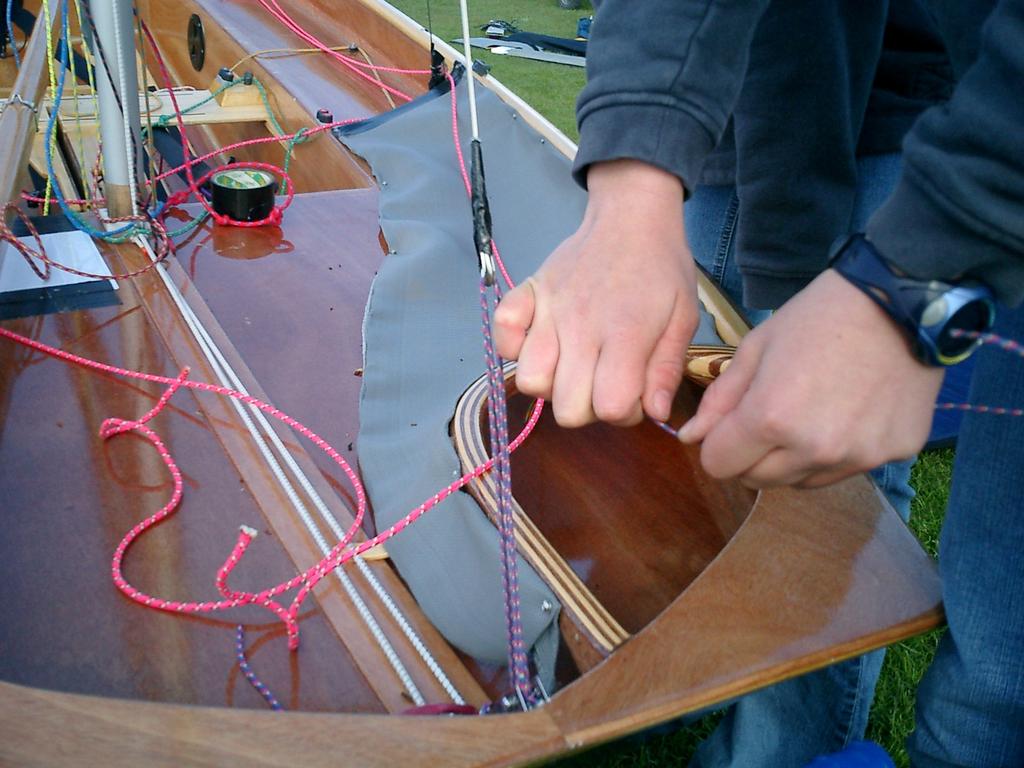 Here are some rigging tips for a standard mirror.