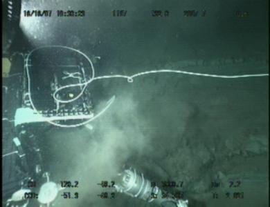 (4) Dive #1197 on 07 October We planned to carry out extension cable laying operation between Node A and observatory A-4.