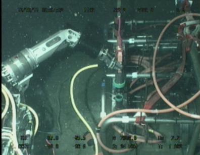 (6) Dive #1199 on 11 October We carried out extension cable laying operation between Node A and observatory A-4, which was approximately 9.5 km length.