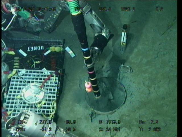 (4) #1221 dive on 28 December This dive is done in order to make burial hole conditioning as done in the #1218 dive. The target observatory was B-8.