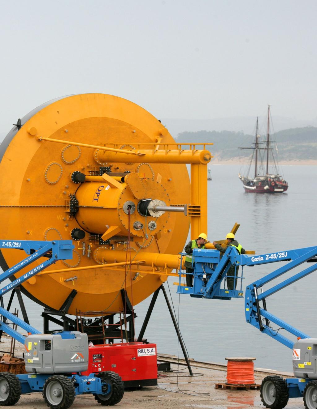 LECTRICITY CONVERTER DESIGNS POWERBUOY POINT ABSORBERS The Carnegie CETO and Ocean Power Technologies PowerBuoy are the most wellknown point absorbers.