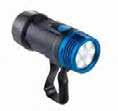 NOVA 2100 SF (SPOT/FLOOD) The powerful new Nova 2100 SF (Spot Flood) multi-use dive light offers both a 65º wide beam and a 15º spot beam adapt to different diving situations.