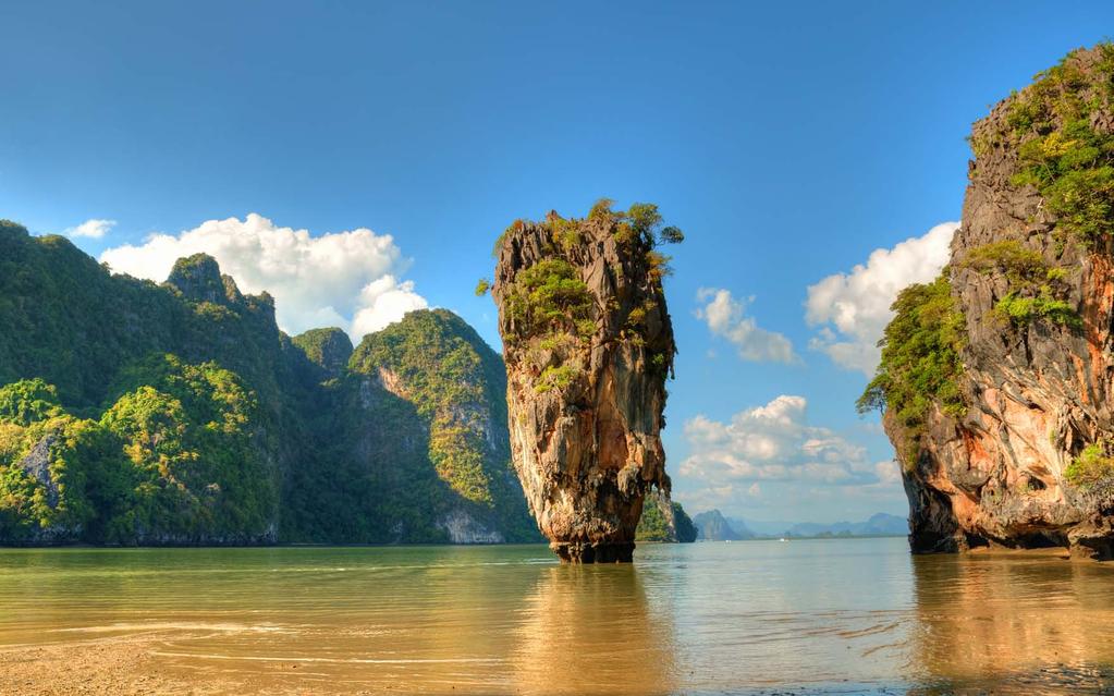 PHUKET 5-STAR HOTELS TO CHOOSE FROM AND A MYRIAD OF BOUTIQUES TO BROWSE THROUGH Leaving the remote islands behind, and rejoin the hustle and bustle of modern day Thailand with an overnight trip to