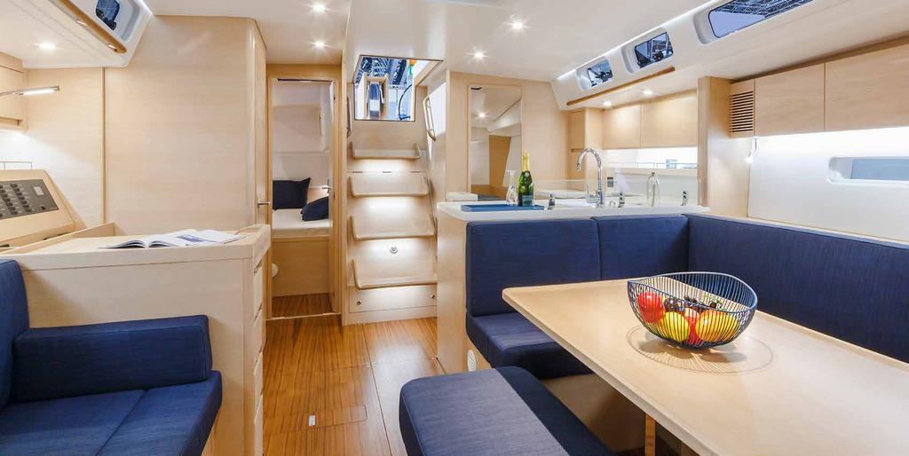 20 X-YACHTS X4 9 SALOON 21 SALOON The spacious saloon has a large dining table with integrated wine bottle compartment on port side and can accommodate 6 guests comfortably.